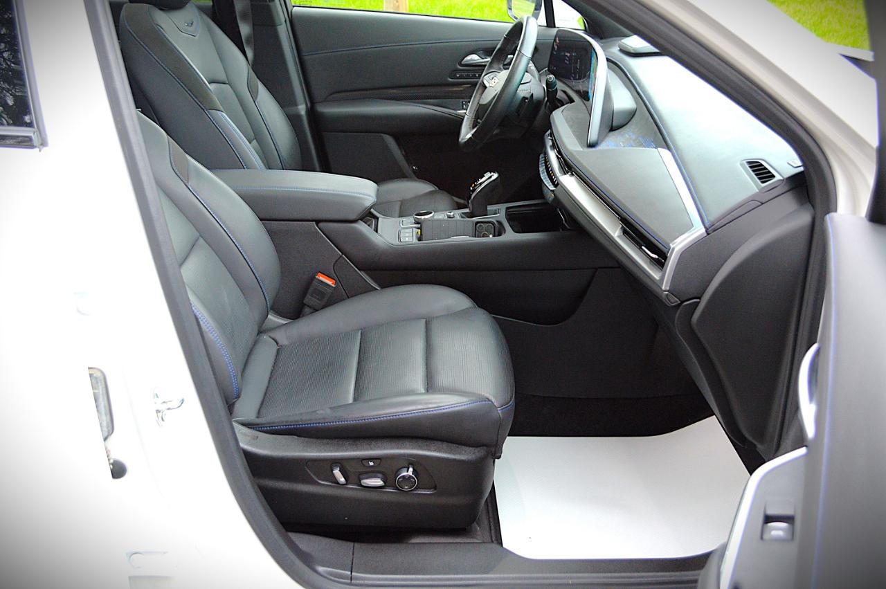 2024 Cadillac XT4 Sport AWD