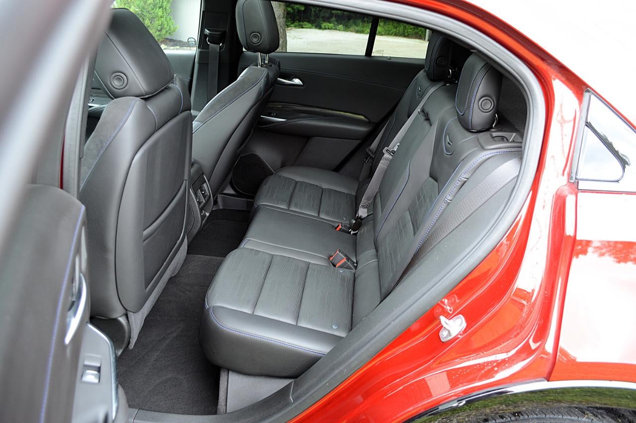 2024 Cadillac XT4 Sport AWD