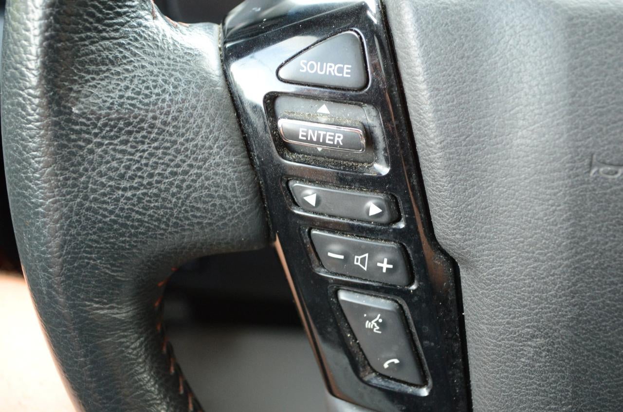 2023 Nissan Frontier PRO-4X Crew Cab 4WD