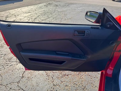 2013 Ford Mustang V6 Convertible