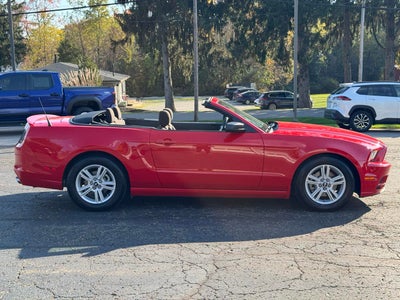 2013 Ford Mustang V6 Convertible
