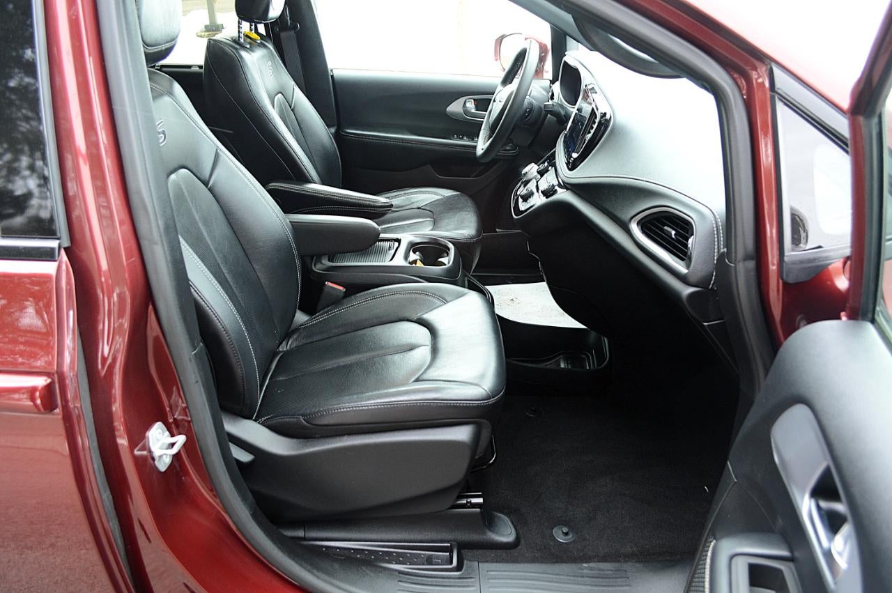 2022 Chrysler Pacifica Touring L AWD