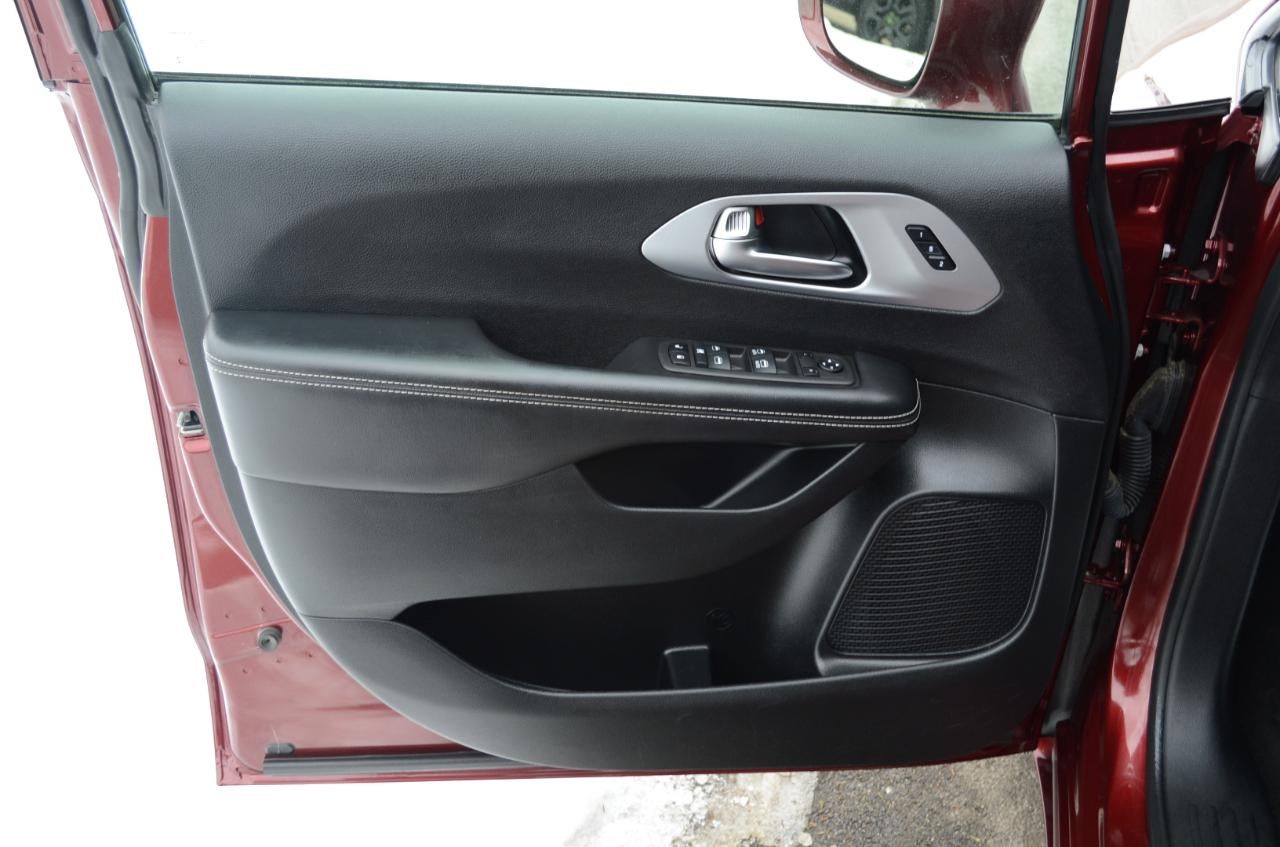 2022 Chrysler Pacifica Touring L AWD