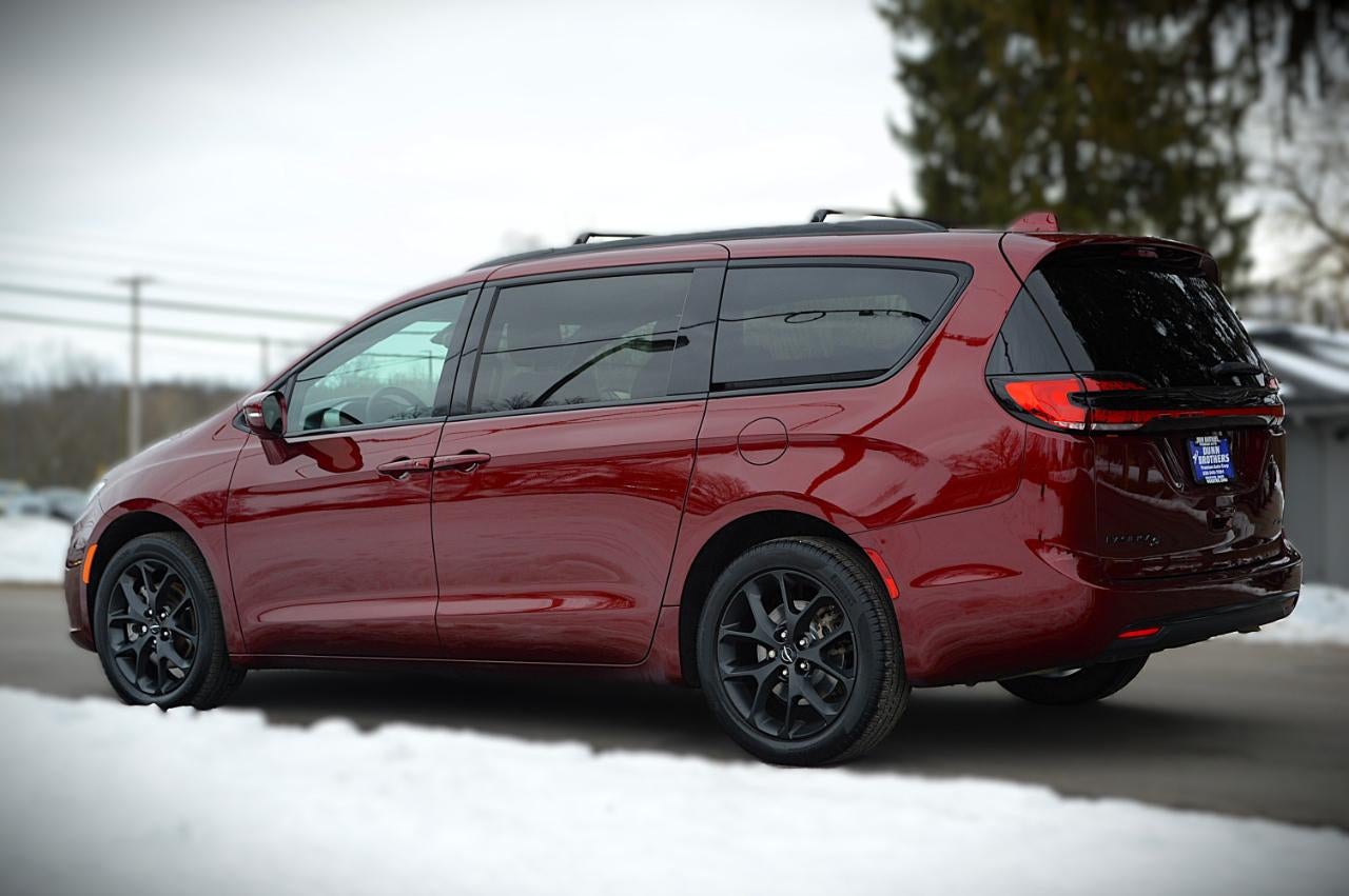 2022 Chrysler Pacifica Touring L AWD