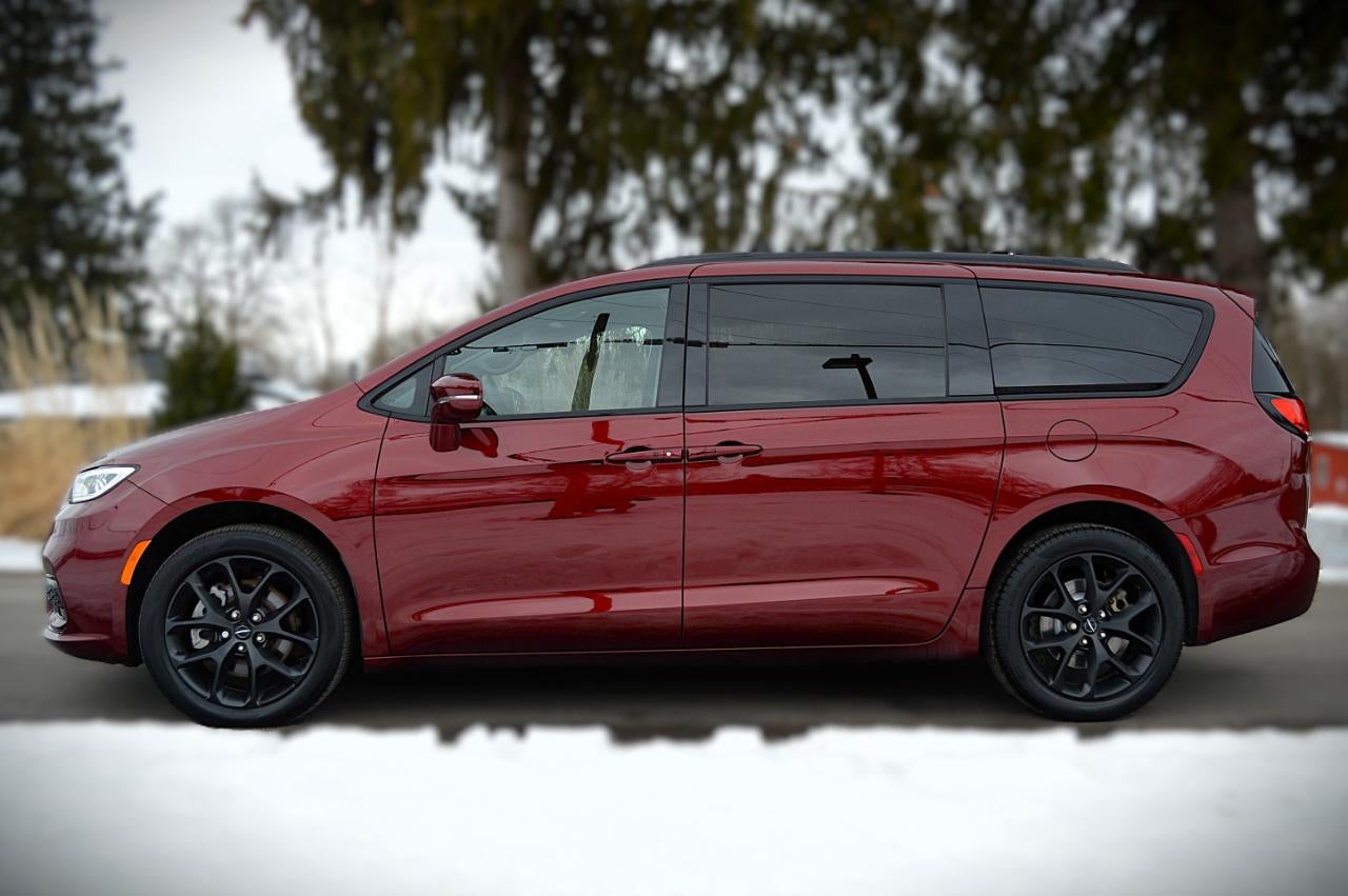 2022 Chrysler Pacifica Touring L AWD