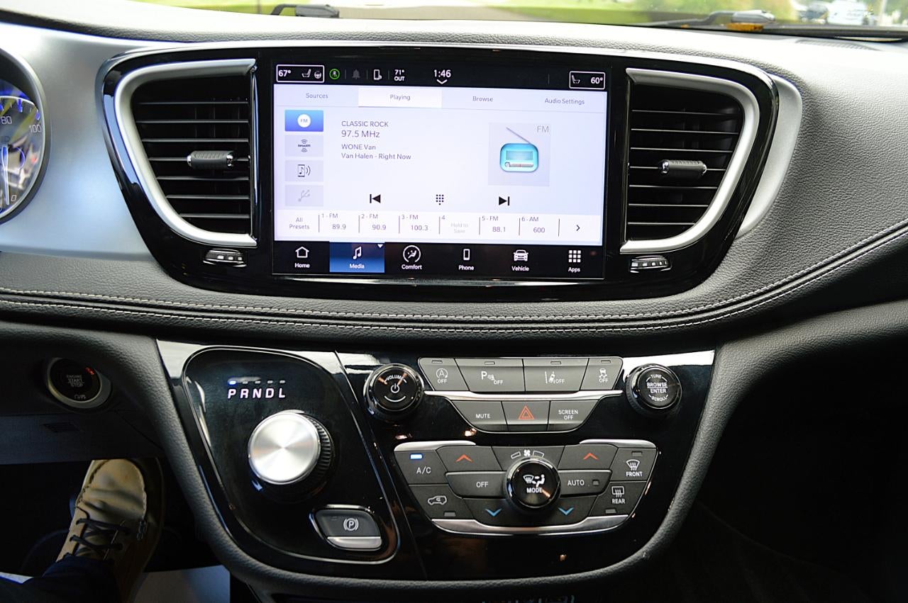 2023 Chrysler Pacifica Touring L AWD