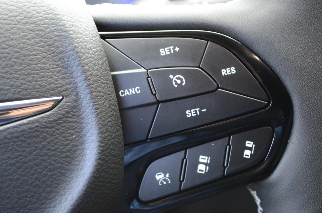 2023 Chrysler Pacifica Touring L AWD