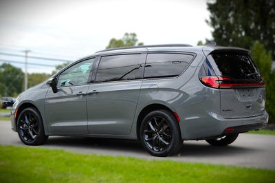 2023 Chrysler Pacifica Touring L AWD