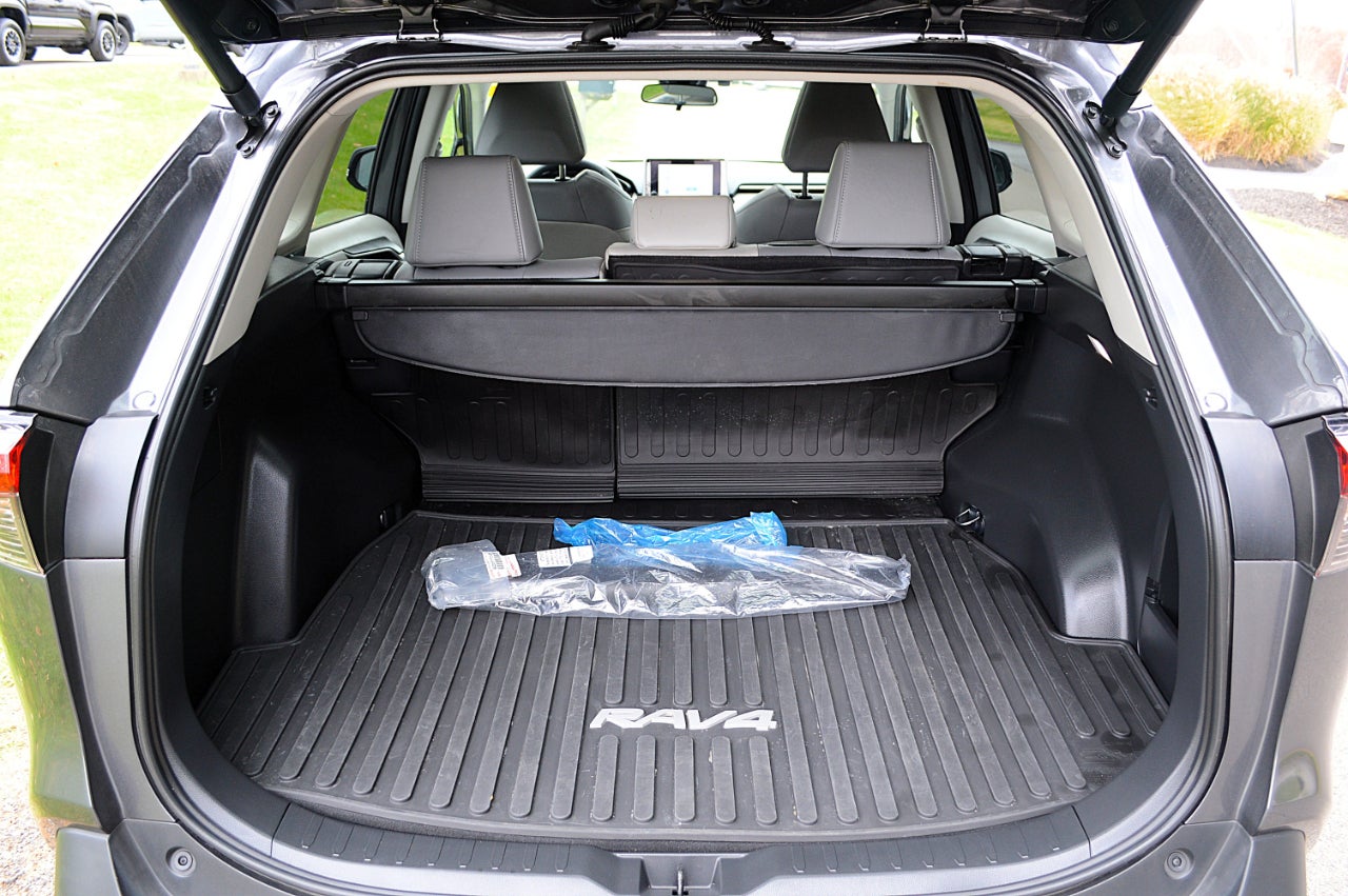 2025 Toyota RAV4 XLE Premium AWD