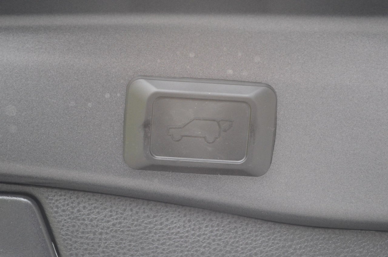 2025 Toyota RAV4 XLE Premium AWD