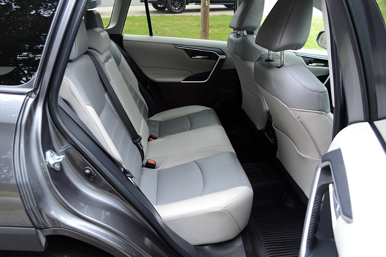 2025 Toyota RAV4 XLE Premium AWD