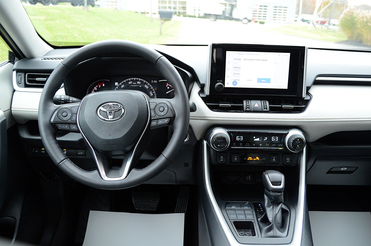 2025 Toyota RAV4 XLE Premium AWD