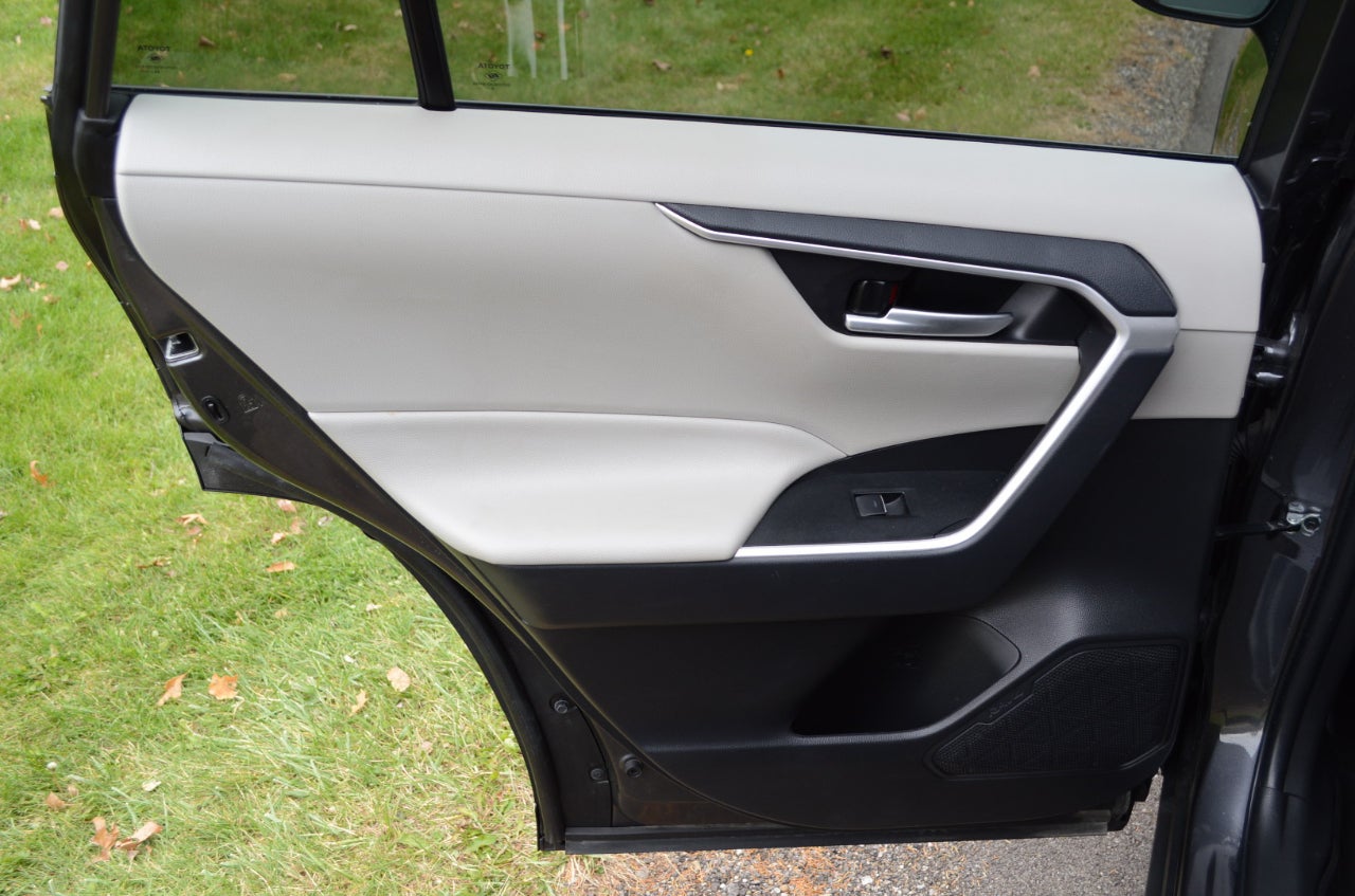 2025 Toyota RAV4 XLE Premium AWD