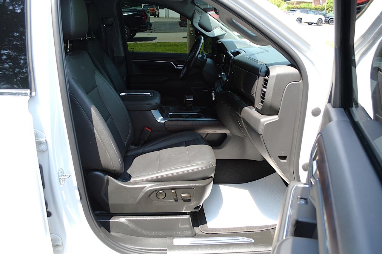 2022 GMC Sierra 1500 SLT Crew Cab 4WD