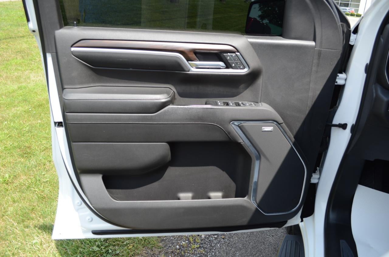 2022 GMC Sierra 1500 SLT Crew Cab 4WD