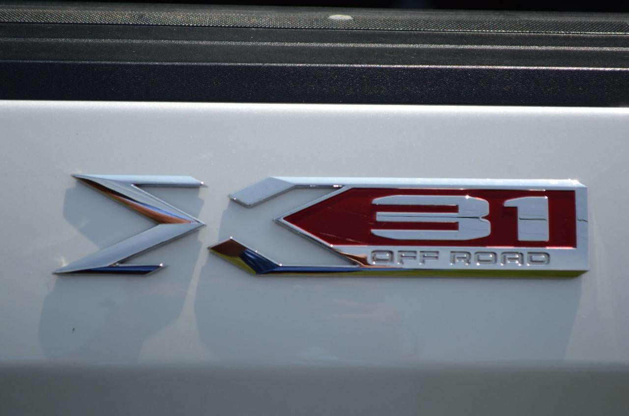2022 GMC Sierra 1500 SLT Crew Cab 4WD