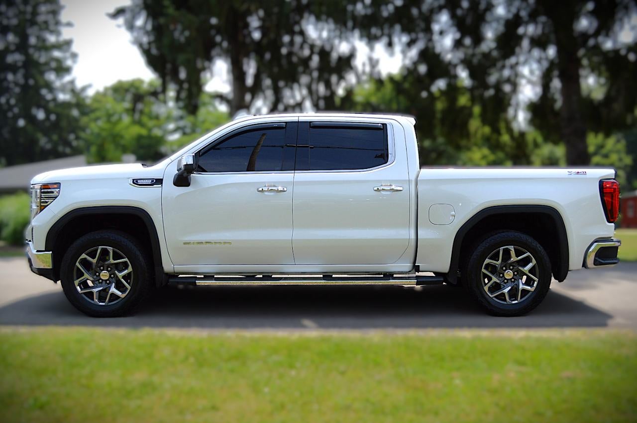 2022 GMC Sierra 1500 SLT Crew Cab 4WD