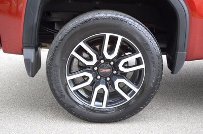 2025 GMC Sierra 1500 AT4 Crew Cab 4WD