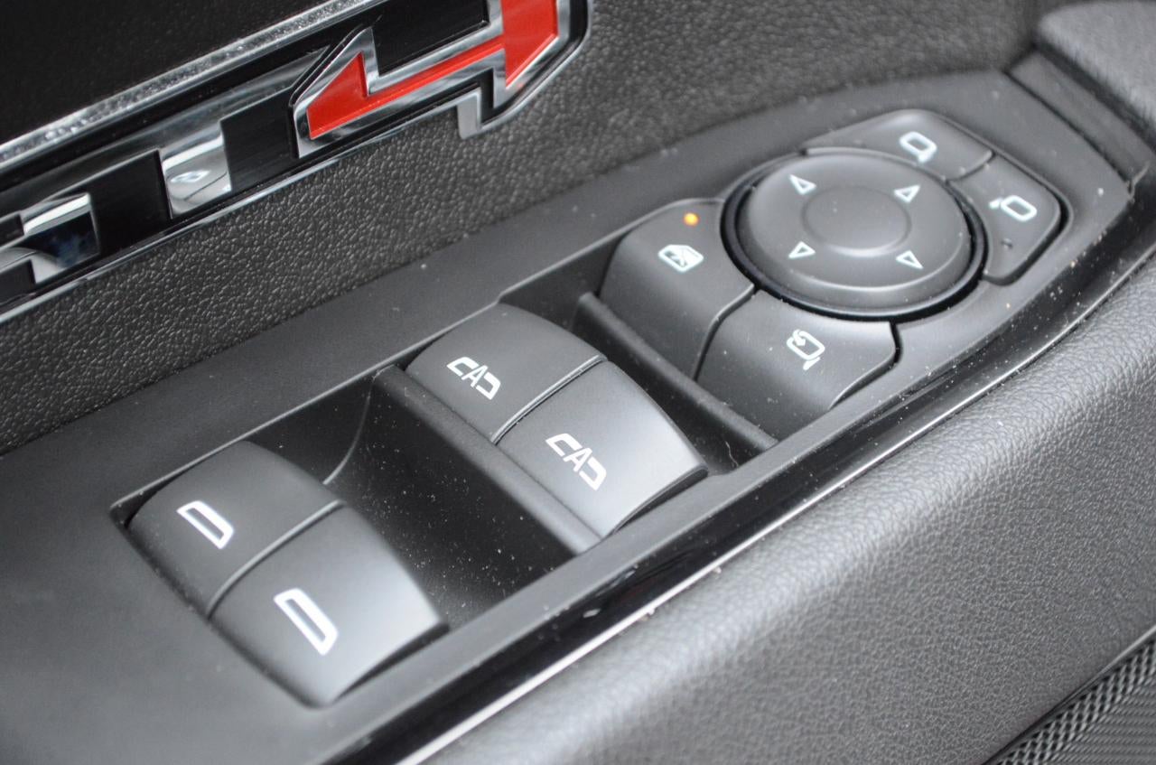 2025 GMC Sierra 1500 AT4 Crew Cab 4WD