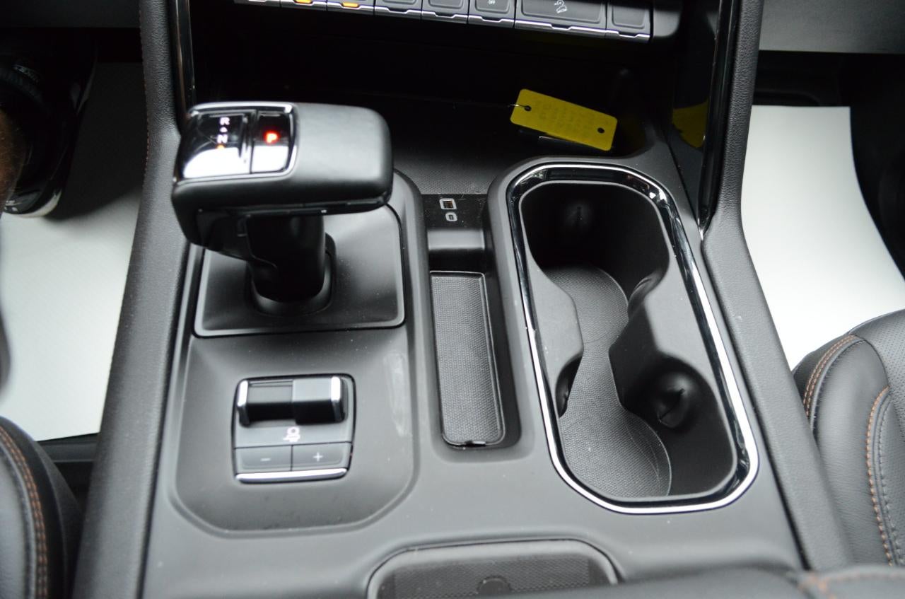 2025 GMC Sierra 1500 AT4 Crew Cab 4WD