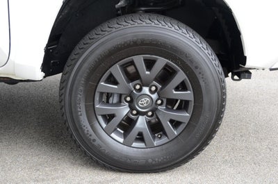 2023 Toyota Tacoma SR5 Double Cab Short Bed V6 6AT 4WD