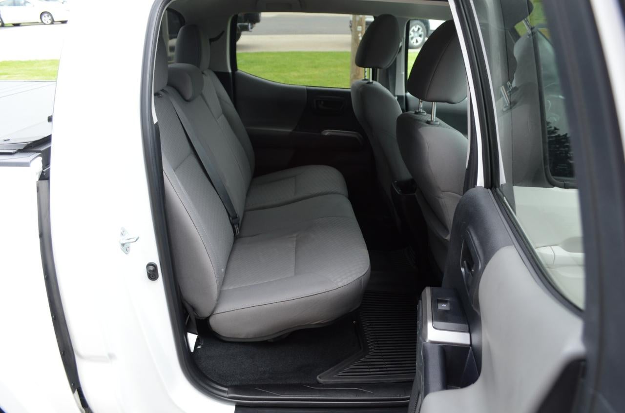 2023 Toyota Tacoma SR5 Double Cab Short Bed V6 6AT 4WD