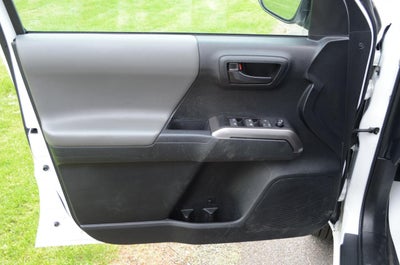 2023 Toyota Tacoma SR5 Double Cab Short Bed V6 6AT 4WD