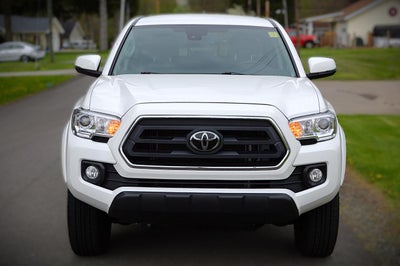 2023 Toyota Tacoma SR5 Double Cab Short Bed V6 6AT 4WD