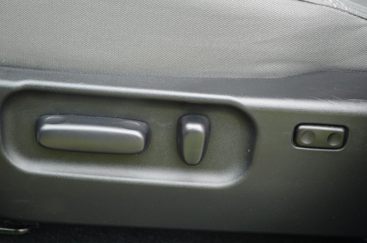 2023 Toyota Tacoma SR5 Double Cab Short Bed V6 6AT 4WD