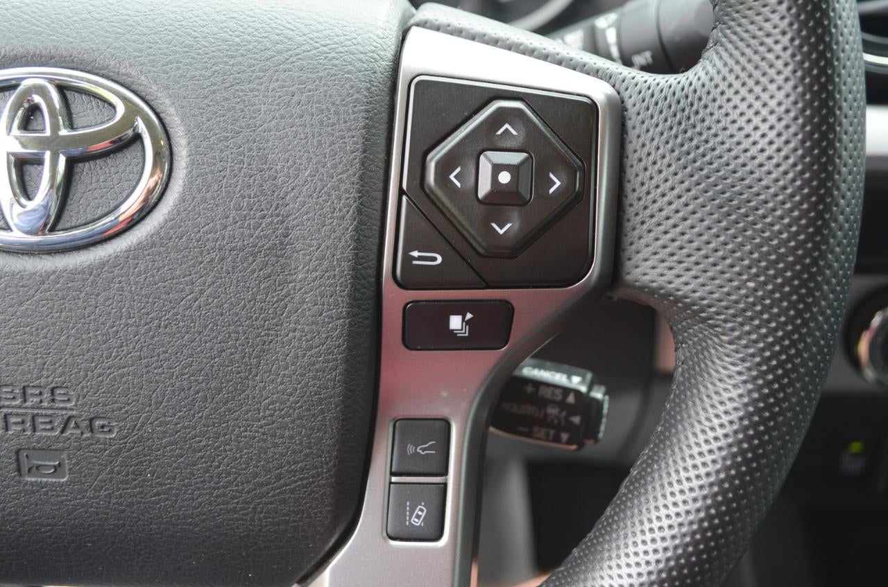 2023 Toyota Tacoma SR5 Double Cab Short Bed V6 6AT 4WD