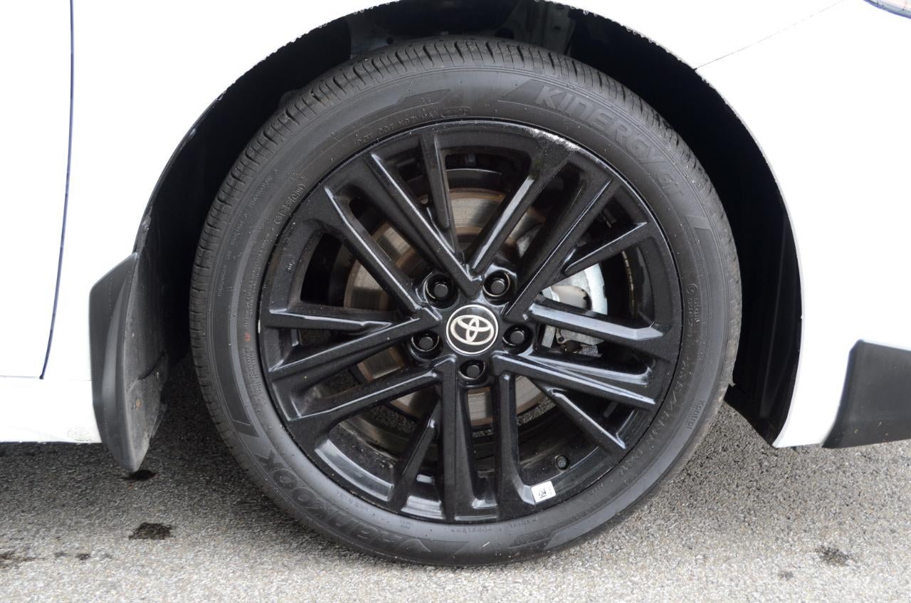 2025 Toyota Camry Hybrid SE