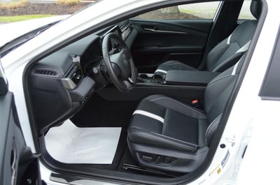 2025 Toyota Camry Hybrid SE