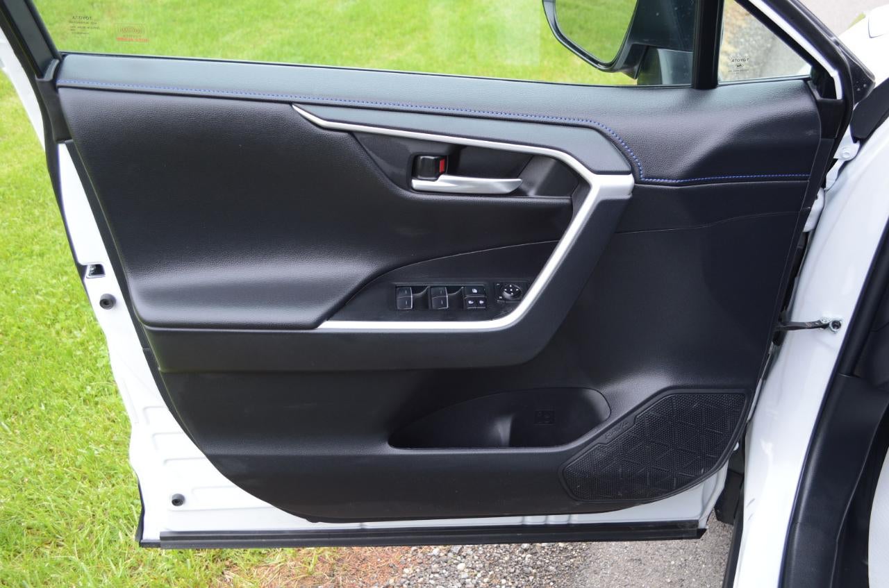 2025 Toyota RAV4 Hybrid XSE