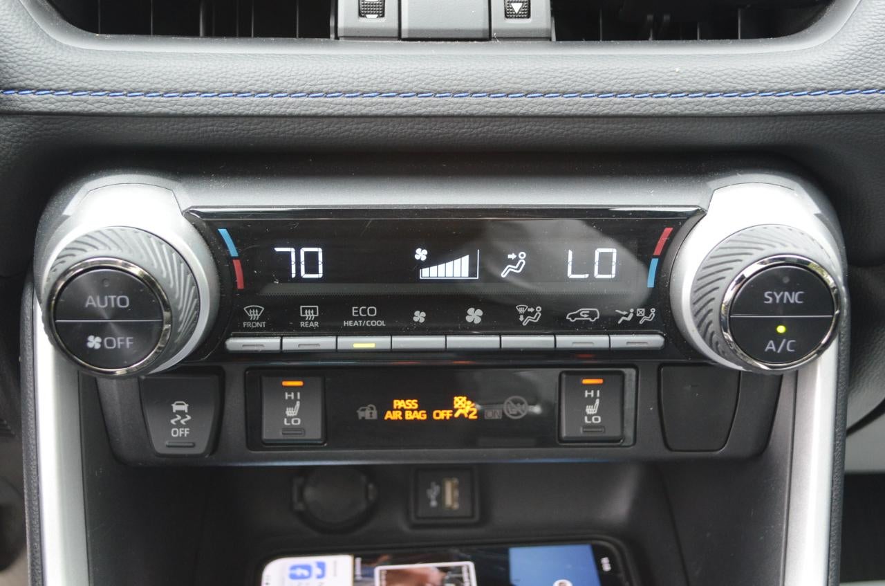 2025 Toyota RAV4 Hybrid XSE