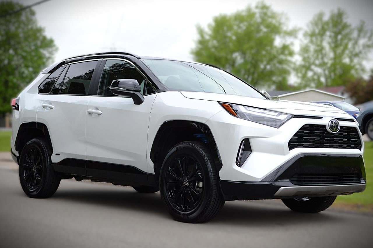 2025 Toyota RAV4 Hybrid XSE