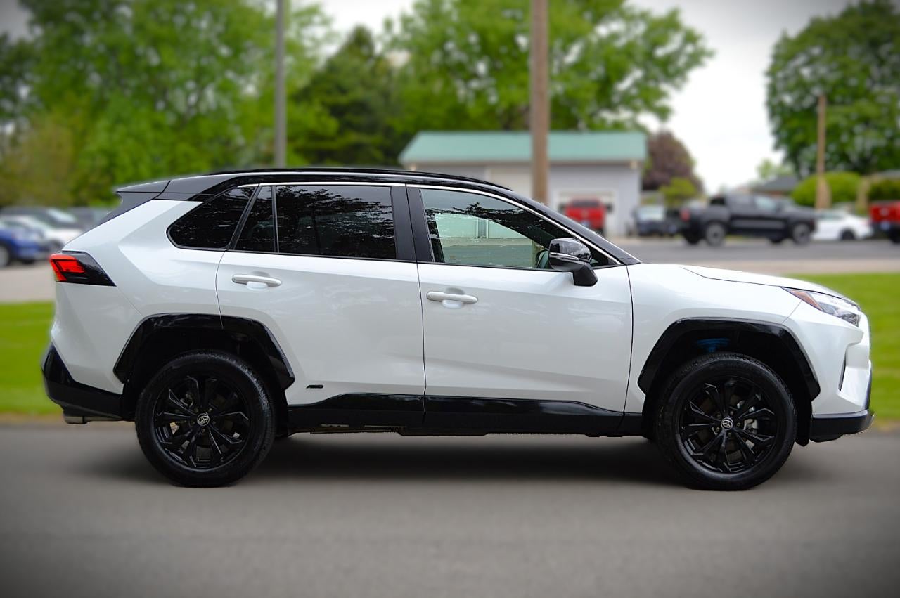2025 Toyota RAV4 Hybrid XSE