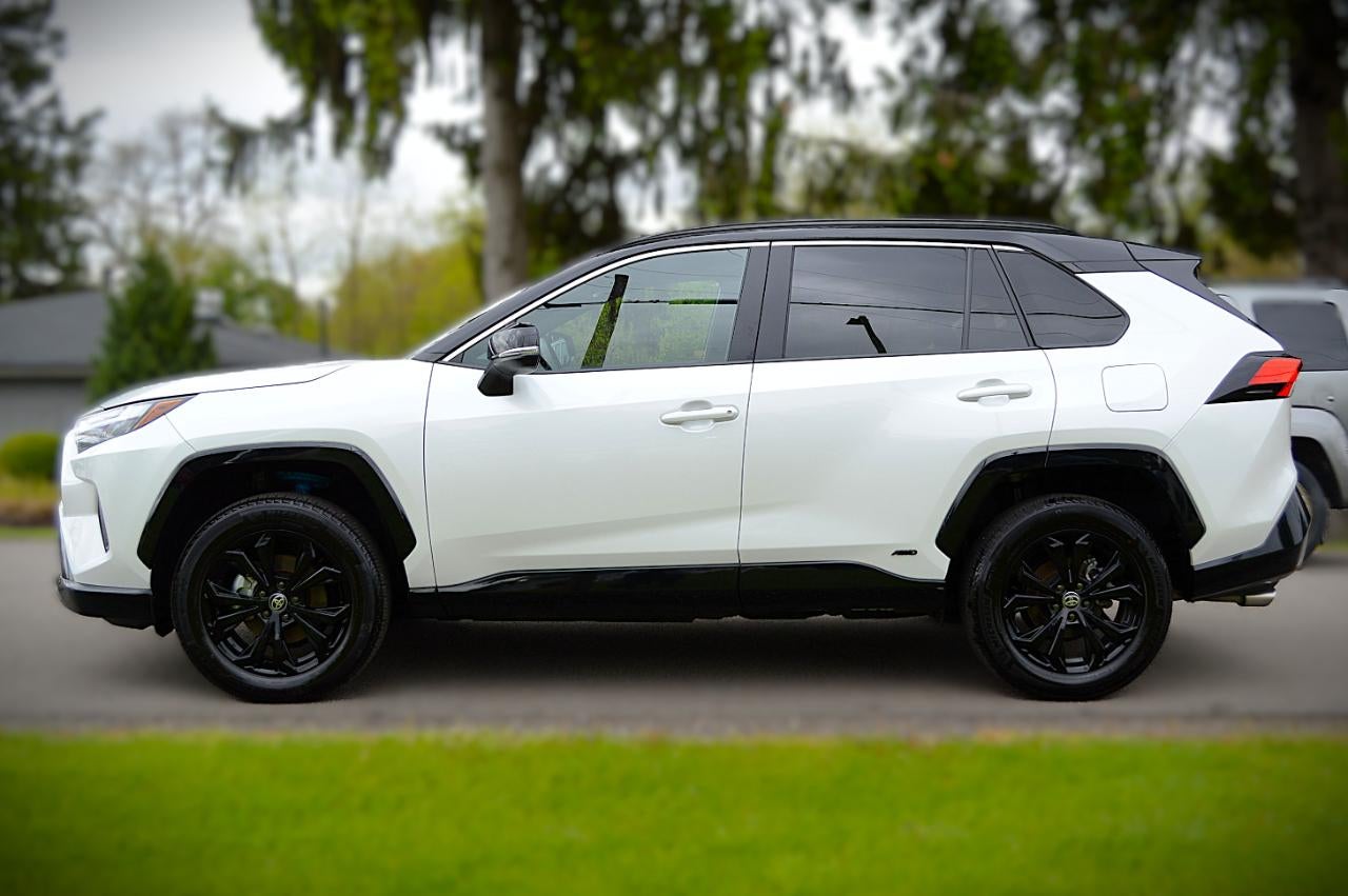 2025 Toyota RAV4 Hybrid XSE