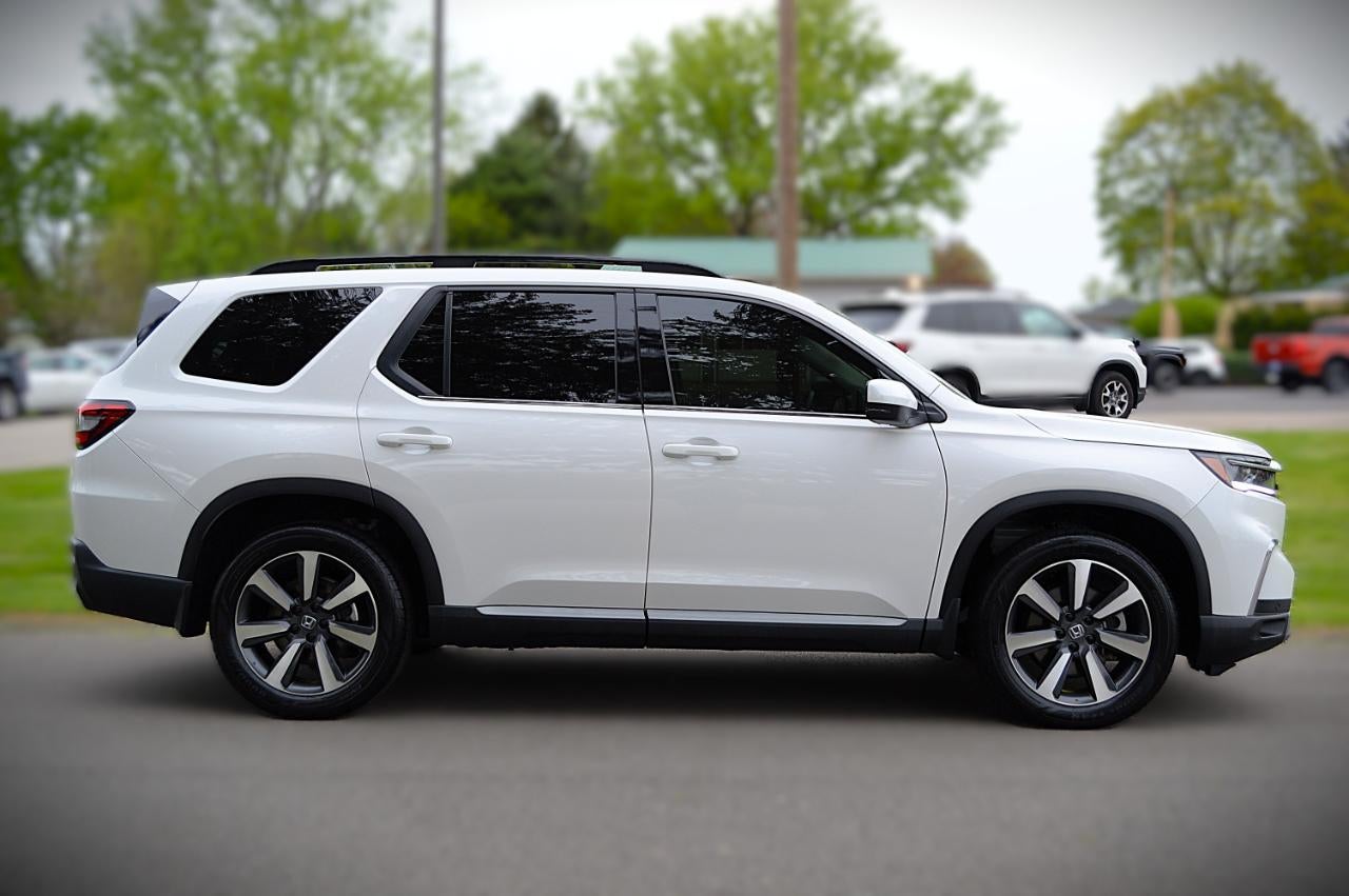 2025 Honda Pilot Touring AWD