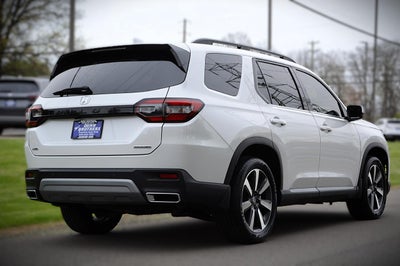 2025 Honda Pilot Touring AWD