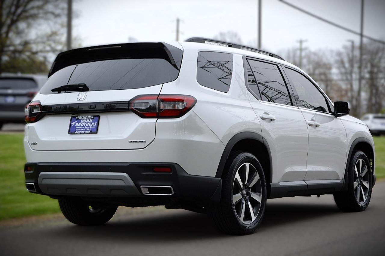 2025 Honda Pilot Touring AWD