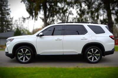 2025 Honda Pilot Touring AWD