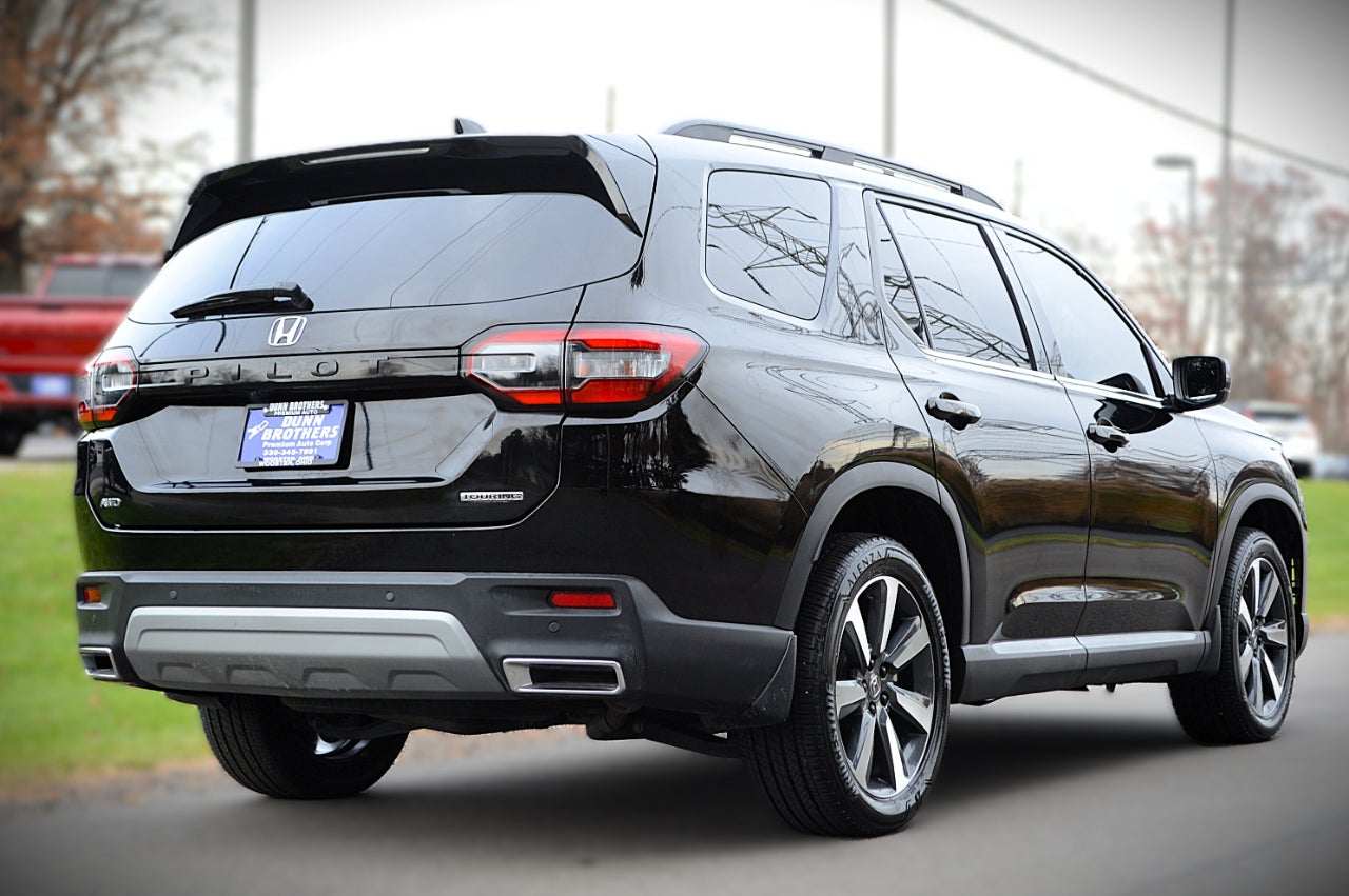 2024 Honda Pilot Touring AWD