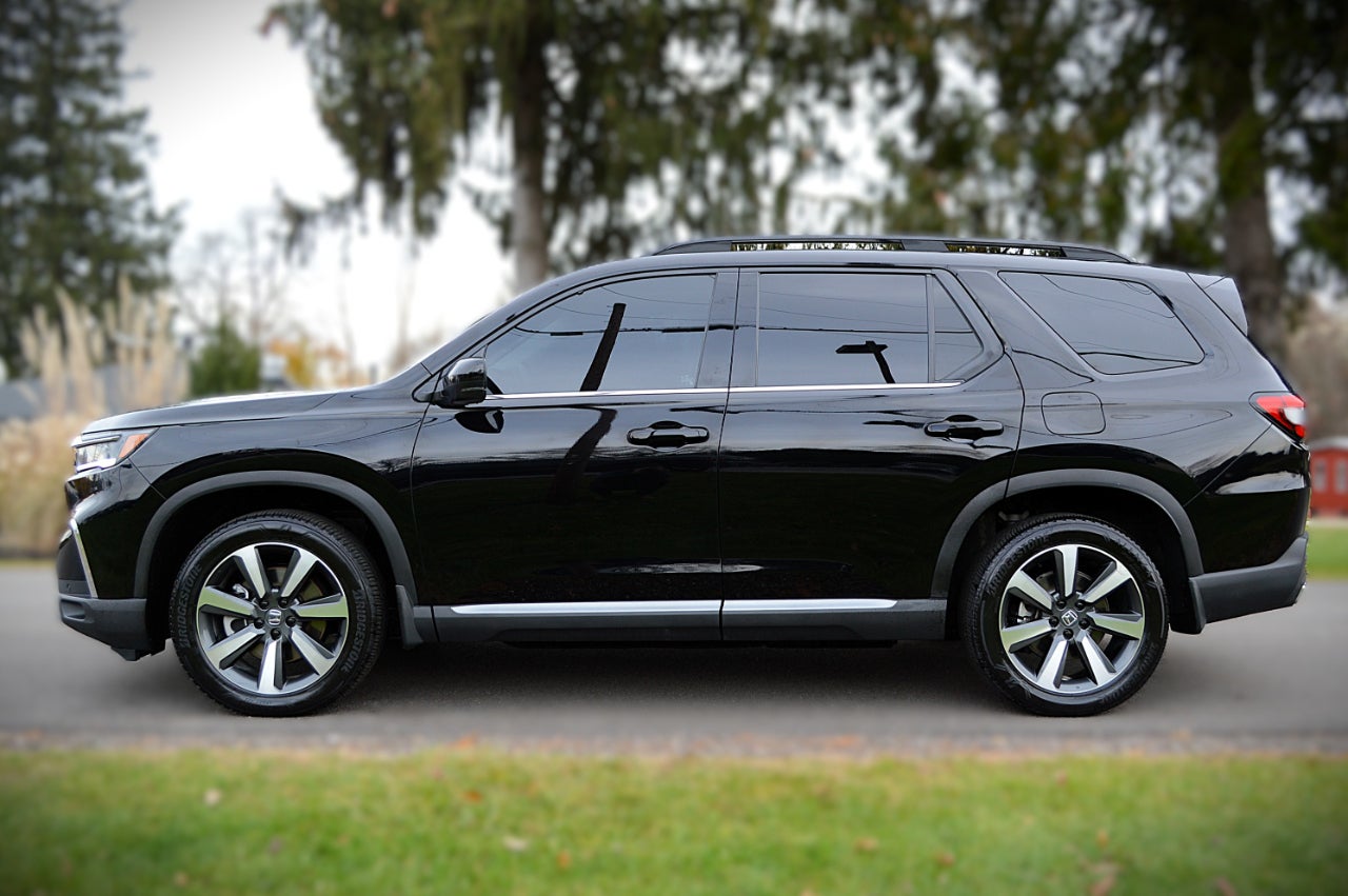 2024 Honda Pilot Touring AWD