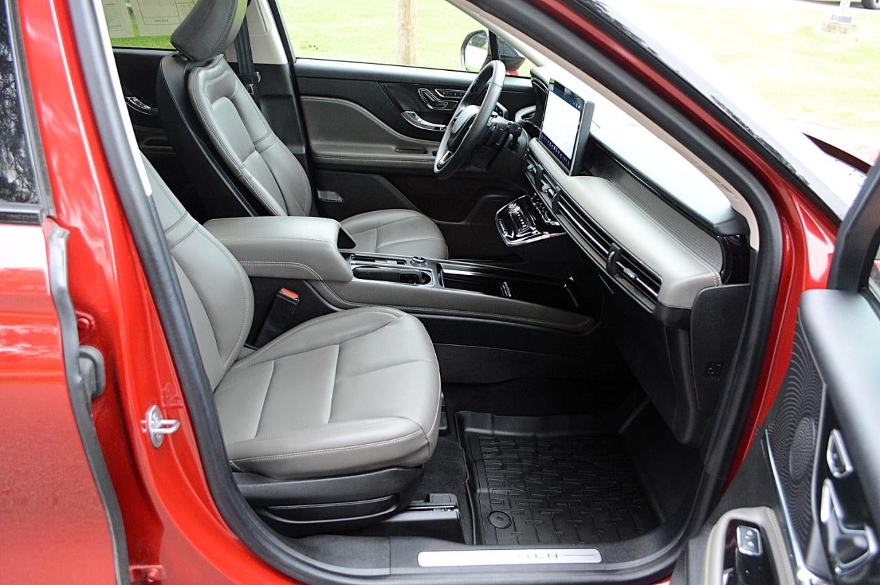 2023 Lincoln Corsair Base AWD