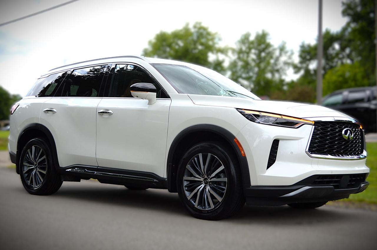 2023 INFINITI QX60 SENSORY AWD