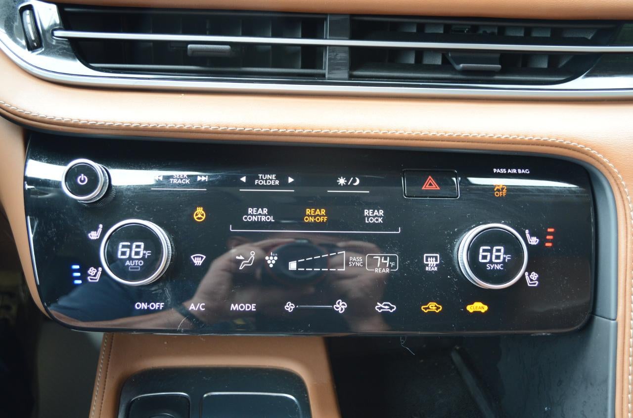 2023 INFINITI QX60 SENSORY AWD