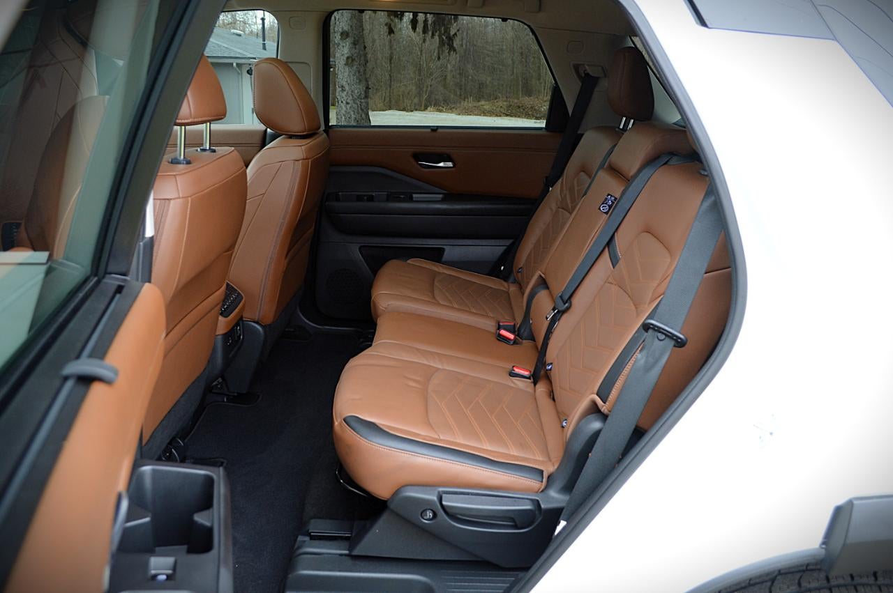 2023 Nissan Pathfinder Platinum 4WD