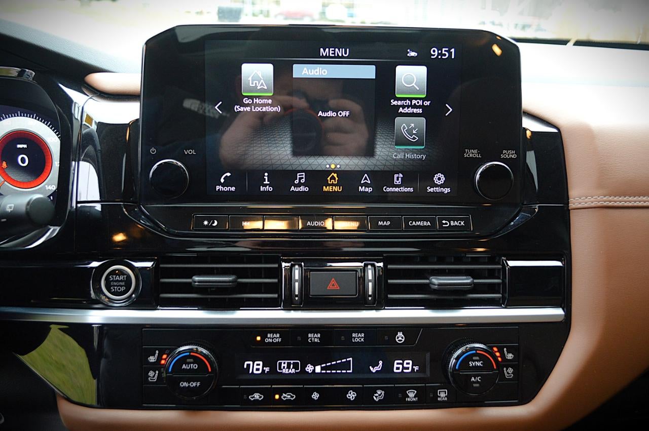 2023 Nissan Pathfinder Platinum 4WD