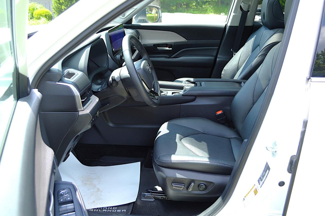 2025 Toyota Grand Highlander Limited AWD
