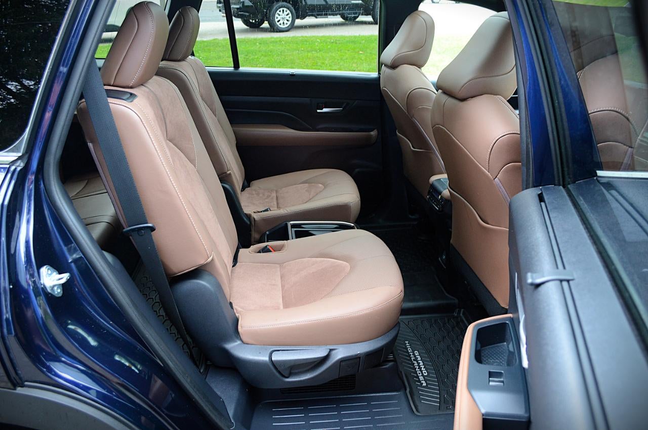 2025 Toyota Grand Highlander Hybrid MAX Platinum AWD
